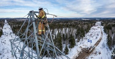 Devenir Monteur de lignes (Lineman) (Construction et entretien des lignes haute tension) au Québec
