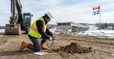 Devenir Technicien en génie civil (Surveillance de chantier, tests de sols) au Québec